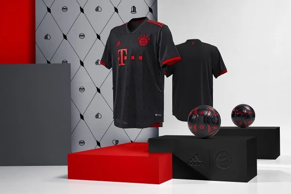 Maglia FC Bayern München Sané 10 Divisa Terza 2022/23 Maglia FC Bayern München Sané 10 Divisa Terza 2022/23